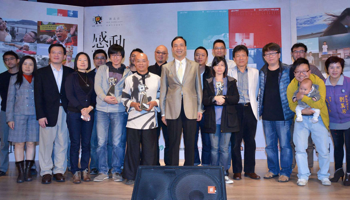 與得獎導演大合影